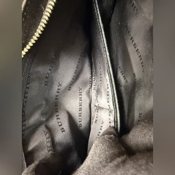 BURBERRY Black Leather Clutch - Picture 11 of 11